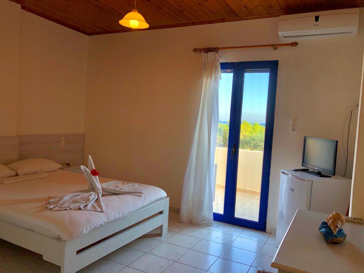 Flisvos Rooms Frangokastello Exterior foto